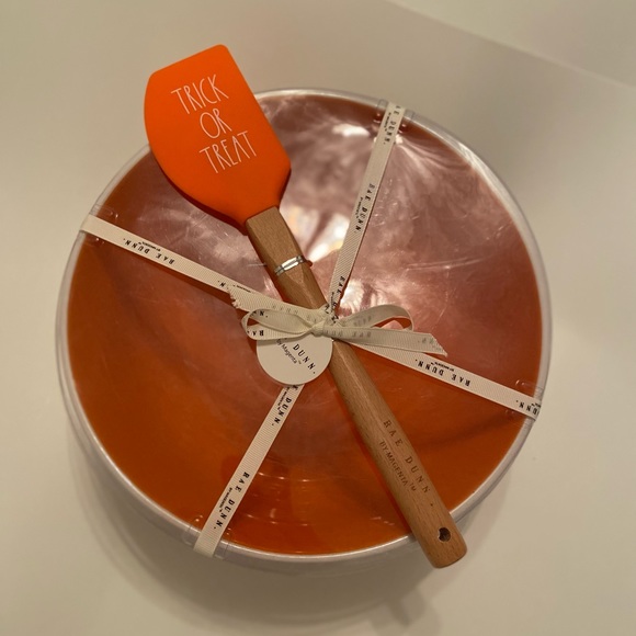 Rae Dunn Bowl and Spatula - Picture 2 of 3